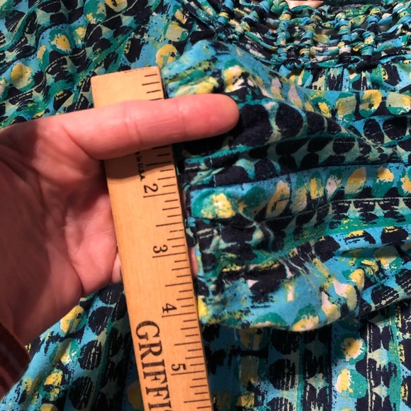 🔥$3 Bargain Bin🔥Shirt/Tunic - Picture 8 of 8